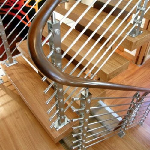 Stainless-Steel-Railing-2-525x700